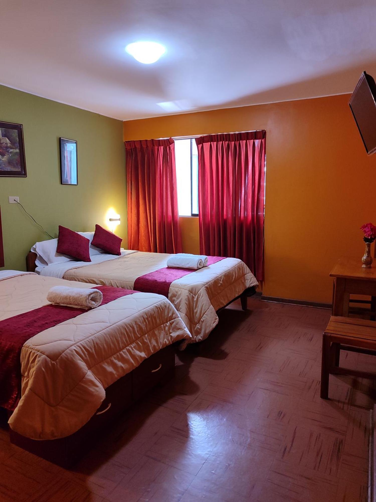 Krusty Hostel B&B Huaraz  Esterno foto